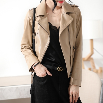 皮衣划破了个洞怎么修补可以改皮衣吗